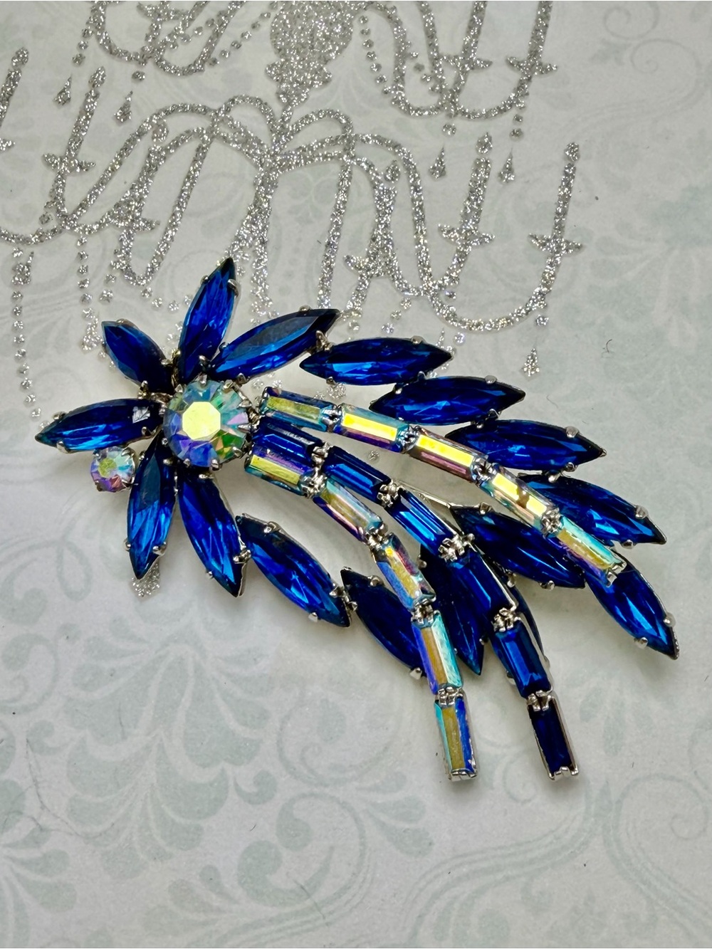 Vintage Blue Rhinestone Spray Brooch #cz125